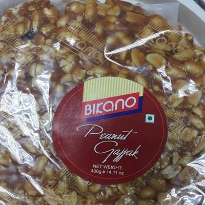 Bikano Peanut Gajjak 400g (Gur peanut Chikki)